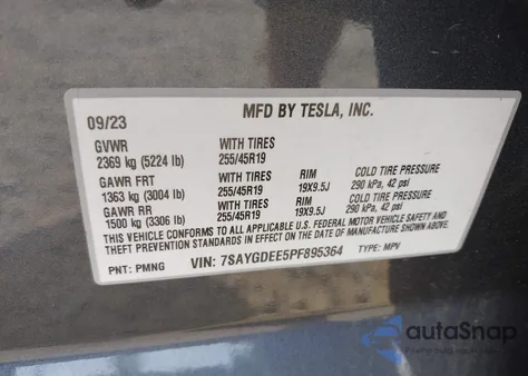 2023 Tesla Model Y Awd/Long Range Dual Motor All-Wheel Drive z USA, uszkodzony, nr VIN 7SAYGDEE5PF895364